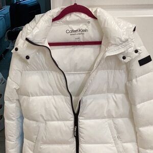 Calvin Klein Infinite Stretch Water Resistant Warmth SMALL Puff Coat Jacket
